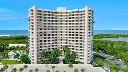 South Seas Tower 4-704 - image 11
