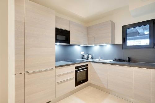 Sleek & Refined Apartment - Levallois-Perret - image 9