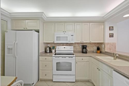 South Seas East A-607 - image 8