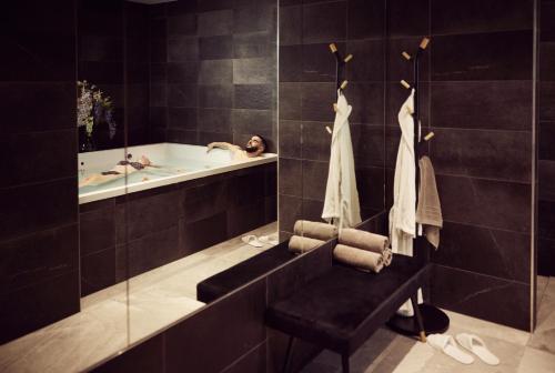 Van der Valk Hotel Mons Congres - image 3