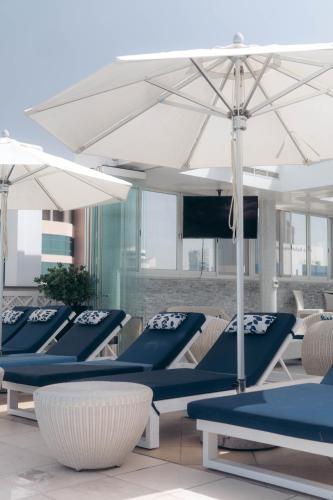 בר/טרקלין, Millennium Downtown in אבו דאבי