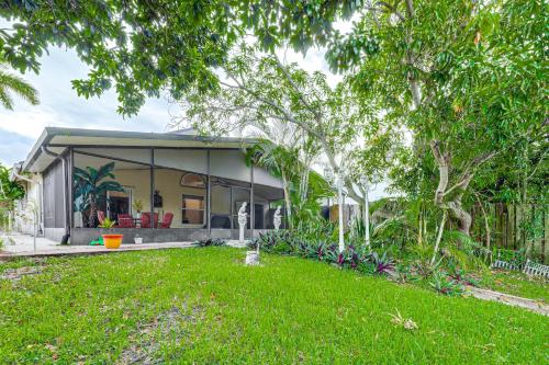 Family-Friendly North Lauderdale Home with Grill! in North Lauderdale, USA