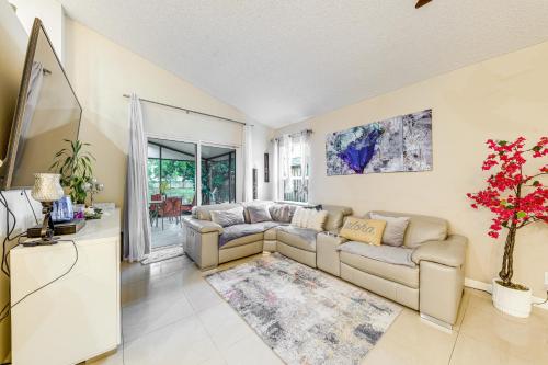 Family-Friendly North Lauderdale Home with Grill! in North Lauderdale, USA