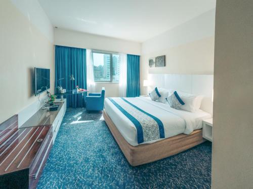 room detail thumbnail 1