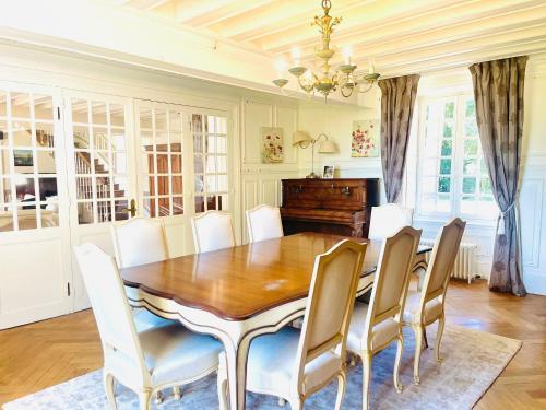Maison chaleureuse de 4 à 12 personnes - Bazoches-les-Hautes