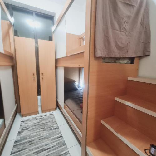 LA Gold hostel capsule men's