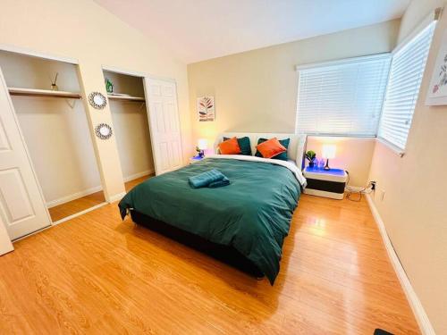 3B3B nearDisney With Garage in La Puente, USA