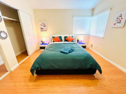 3B3B nearDisney With Garage in La Puente, USA