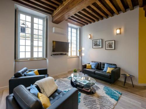 2 bedrooms, 2 beds
