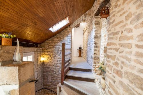 Beaune Sweet Home - image 6