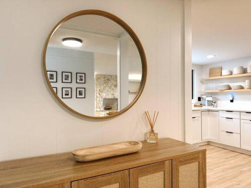 Woodland Reserve - Mini Golf, Home-Gym, and More! Only 10 Minutes from Downtown Woodland Reserve - Mini Golf, Home-Gym, and More! Only 10 Minutes from Downtown