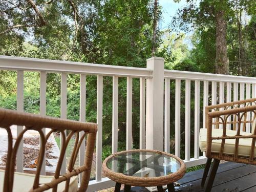 Woodland Reserve - Mini Golf, Home-Gym, and More! Only 10 Minutes from Downtown Woodland Reserve - Mini Golf, Home-Gym, and More! Only 10 Minutes from Downtown