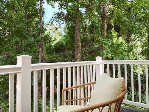 Woodland Reserve - Mini Golf, Home-Gym, and More! Only 10 Minutes from Downtown Woodland Reserve - Mini Golf, Home-Gym, and More! Only 10 Minutes from Downtown