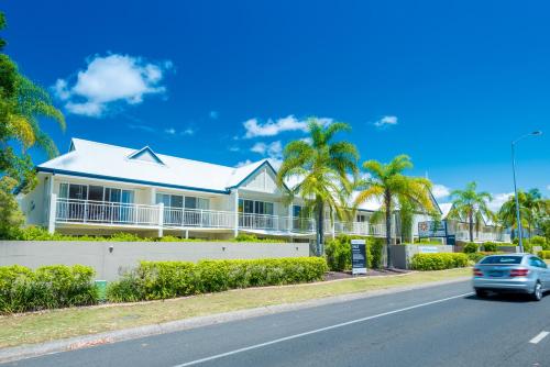 At The Sound Noosa Motel