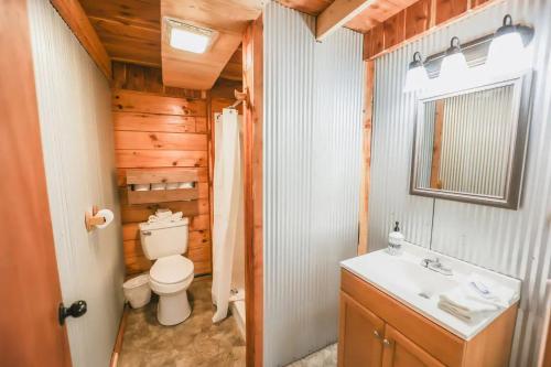 Kozy Haven Log Cabin Rentals in Columbia, USA