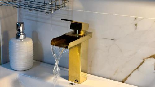 Apartment image 9