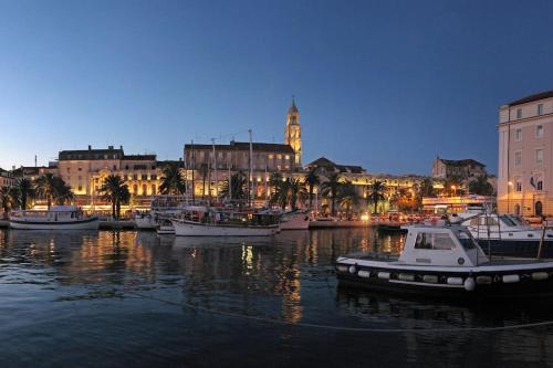 Apartment David, 2mins from town centre, Split