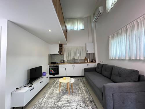 Home Select Tirana 2, Tirana (photo 8)