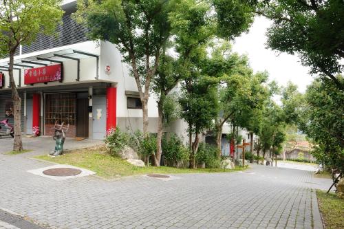 Sanyi Happiness Bed and Breakfasts - 출입구
