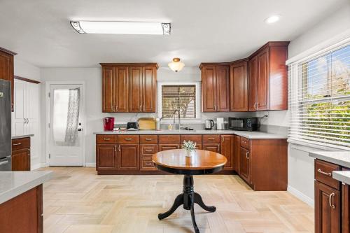 Comfortable Pasadena Retreat with good Location in Pasadena, USA