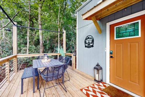 Cozy Lakeview Cottage in 米斯河(NC)