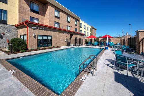 TownePlace Suites by Marriott Hattiesburg - image 11