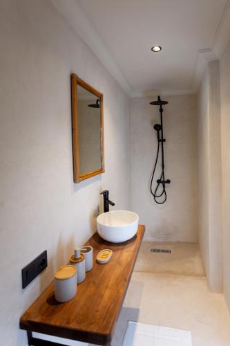 Riad Tawja - image 12