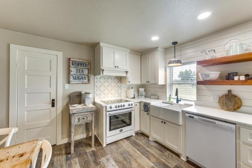 Horses Welcome: Pittsburg Home Near Wineries! in Pittsburg (TX)