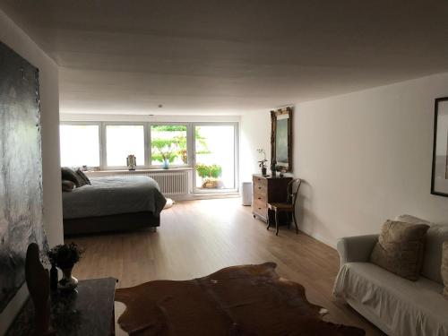 Ganzes Haus in ruhiger Lage zwischen Heidelberg und Mannheim in Edingen-Neckarhausen