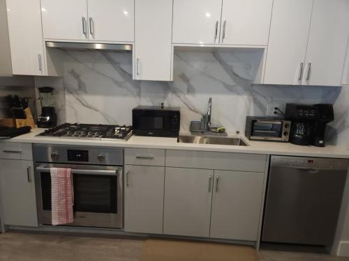 Signature Airport Proximity Townhouse in Vancouver, Canada