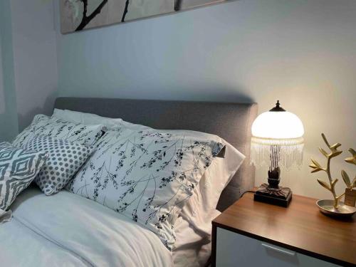Wakes Up in Sunshine, Steps to Ocean and Mall in Surrey, Canada