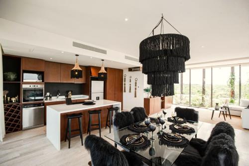 Luxury 2BR PH Pools, Coworking & Close to beach in Tulum, Mexico