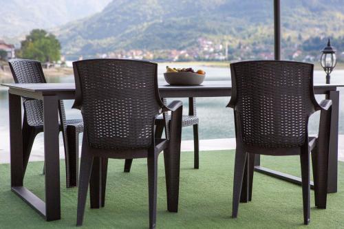 Apartment WLV- with lake view Apartment WLV- with lake view