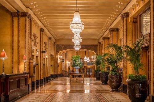 The Roosevelt New Orleans, A Waldorf Astoria Hotel