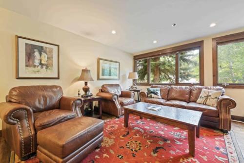Kiva 123 by East West Hospitality in Beaver Creek, USA