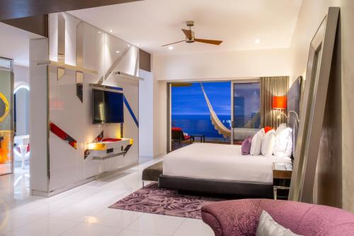 Ultra Mousai Suite North image 4