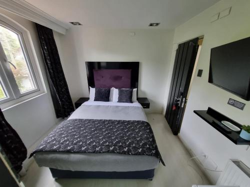 1 double bed