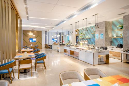 Ресторан, Holiday Inn Express Changzhou Xinbei By IHG in Чанчжоу