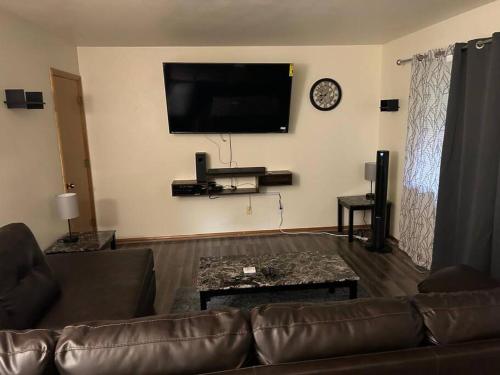 Beautiful smart house for stays in Larimore, USA