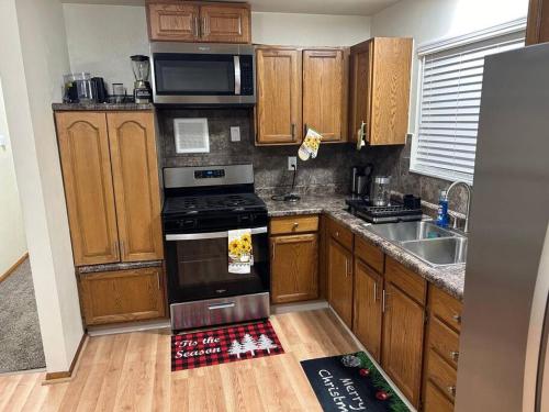 Beautiful smart house for stays in Larimore, USA