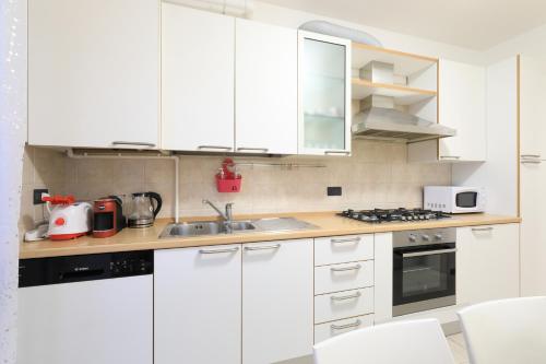 Central Luxury Apt w Garage Happy Home Bergamo, Bergamo (photo 4)