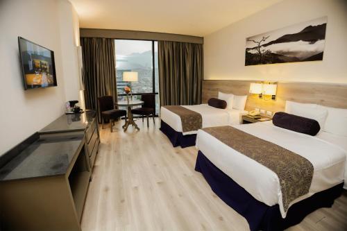 2 double beds