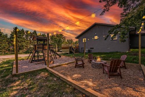 Central Location, Hot Tub, Theater, Grill, EZ Roads, Pigeon Forge (zdjęcie 3)