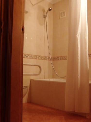 Hostal La Torre - image 5