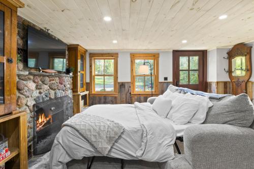 Cozy Two Bedroom Home On Canandaigua Lake in Rushville, USA