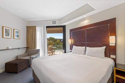 Two-Bedroom Apartment with Balcony image 10