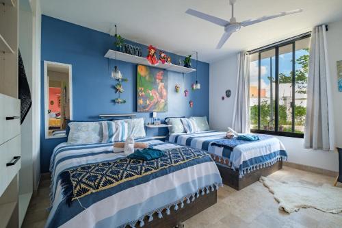 ITZAE LA LUMINARIA, SAN MIGUEL DE ALLENDE in Valle del Maiz