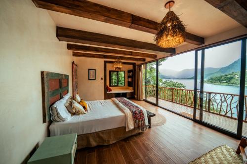 Baba Yaga Atitlan in San Marcos La Laguna