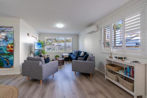 200m to Shellharbour Village - Calm Coastal Townhouse in Shellharbour