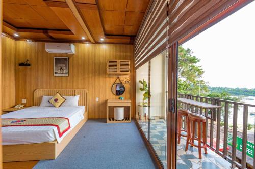 Hon Dau Resort in Do Son Beach